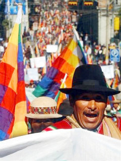 Manifestantes na Paz, Bolivia, Clic para aumentar