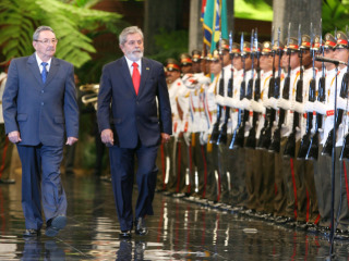 Raúl Castro e Lula da Silva, clic para aumentar