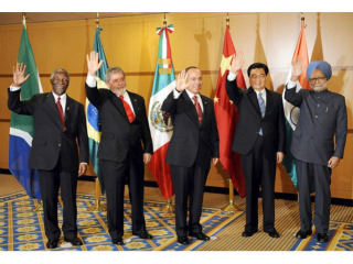 Thabo Mvuyelwa Mbeki, Luiz Inacio Lula da Silva, Felipe Caldern, Hu Jintao e Manmohan Singh; clic para aumentar