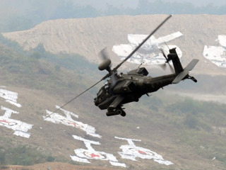 Helicptero Apache AH-64; clic para aumentar