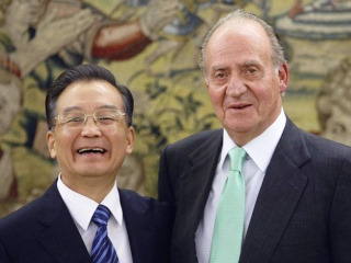 Wen Jiabao y Juan Carlos I; clic para aumentar