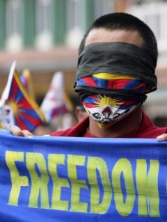 Protestas por un Tbet libre en Katmand; clic para aumentar