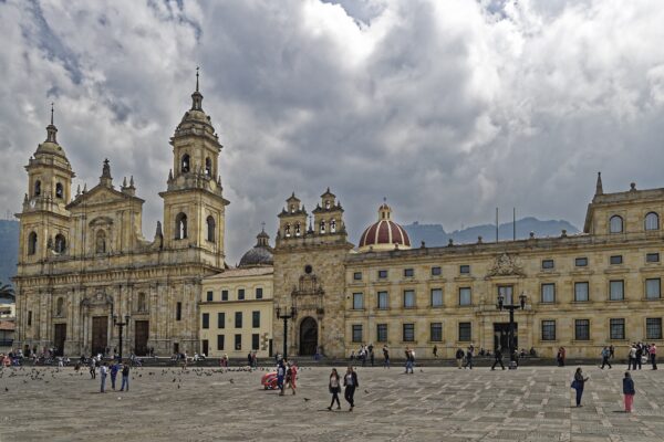 IGADI: Para comprender o Mundo desde aquí, para proxectar a Galicia no contexto internacional 11 "A batalla polo legado de Petro – 1º volta das eleccións presidencias de Colombia" por López Díaz, Iván